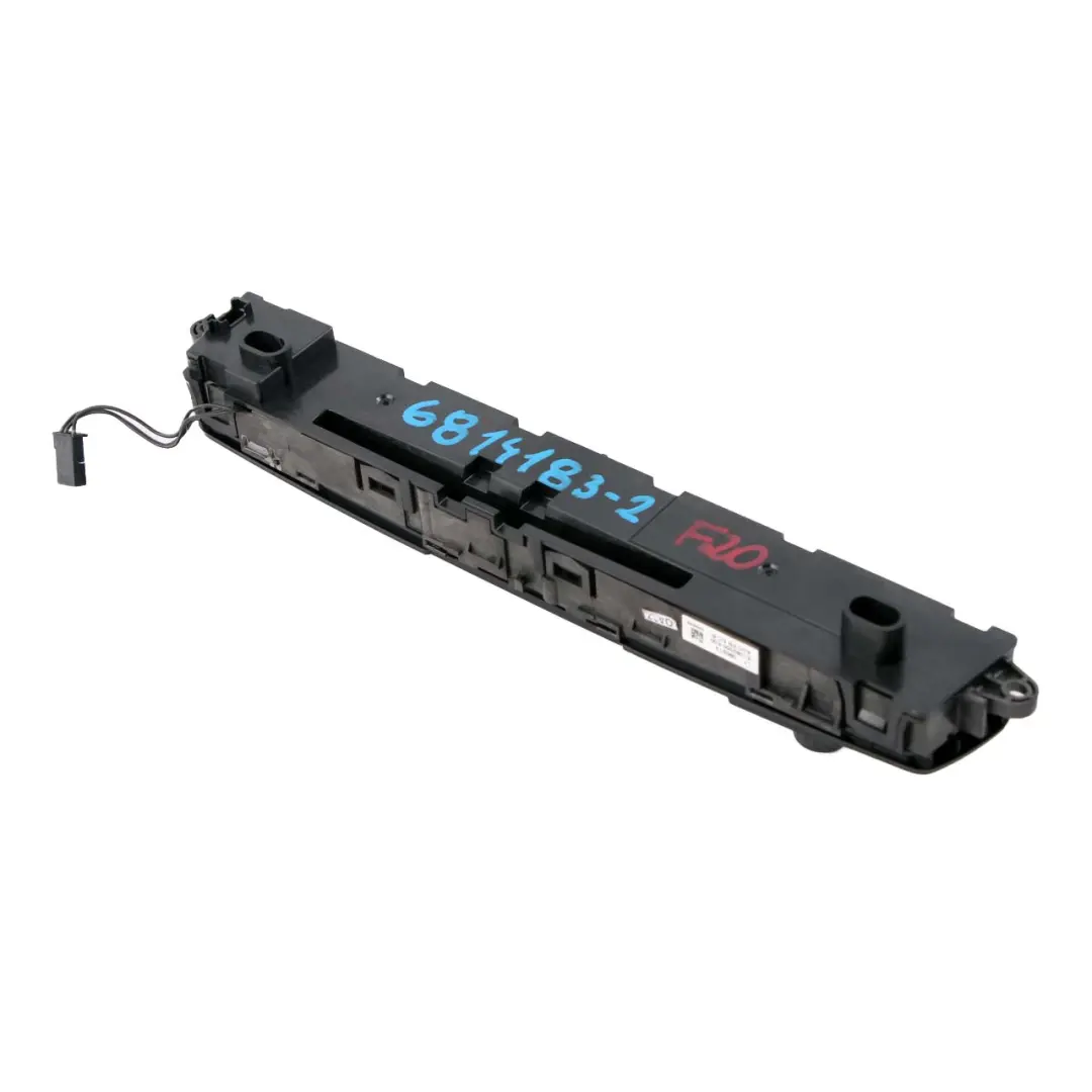 Panel Sterowania Radiem Przełączniki Radia do BMW F20 F30 F32 o numerze 6814183 BMW F20 F30 F32 Panel Sterowania Radiem Przełączniki Radia - SKU 6814183-2 - Numer Części 6814183