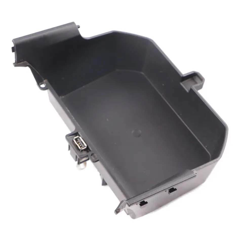 BMW G30 G31 F90 Storage Compartment Box Centre Console Front USB Socket - SKU 6819878 - Part number 6833815