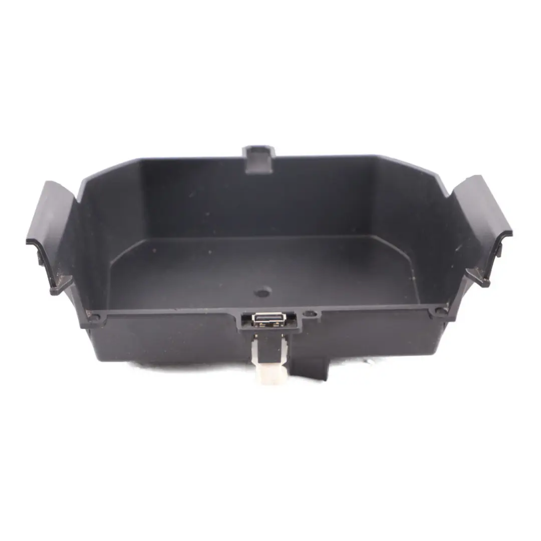 BMW G30 G31 F90 Storage Compartment Box Centre Console Front USB Socket - SKU 6819878 - Part number 6833815