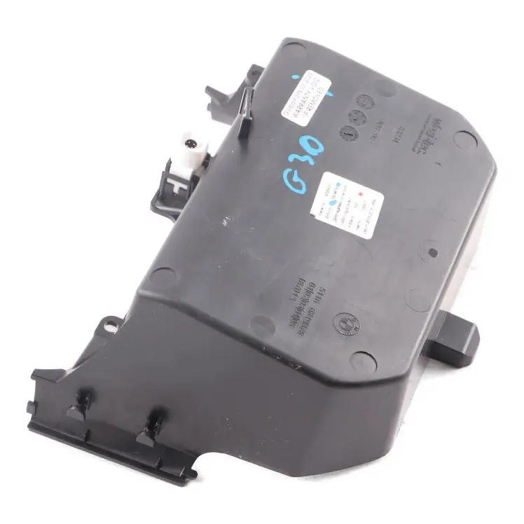 BMW G30 G31 F90 Storage Compartment Box Centre Console Front USB Socket - SKU 6819878 - Part number 6833815