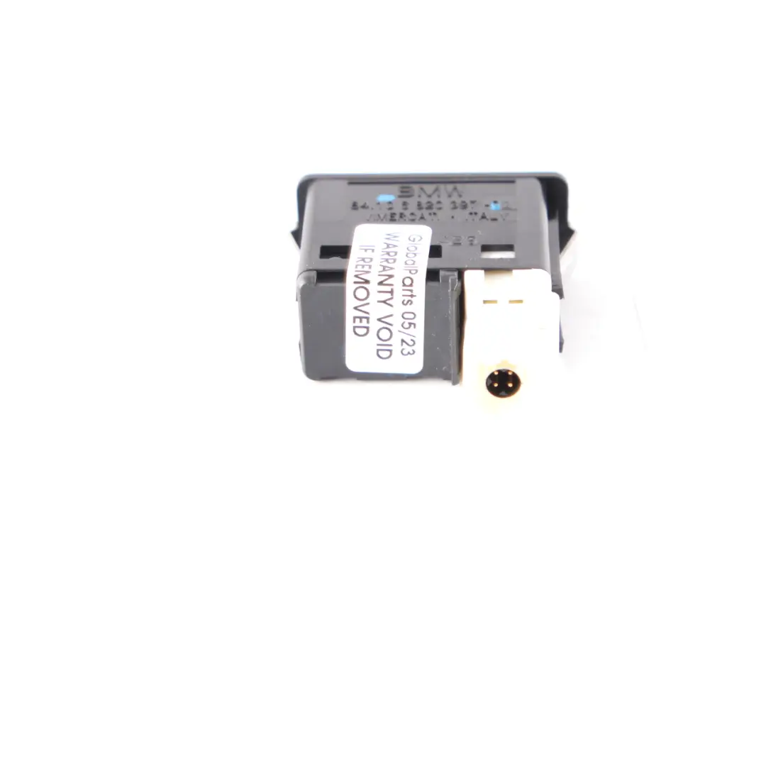  Prise USB BMW F45 X1 F48 Mini F55 F56 F57 F60 Port Connector Plug - SKU 6820397 - Numéro de pièce 6820397