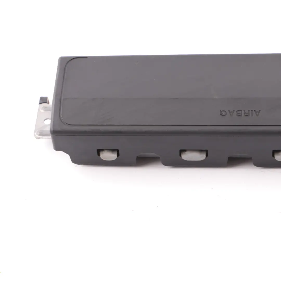 Airbag BMW G30 G31 G14 G15 Knee Protection Airbag Module Front Right O/S to with Part number 6820576 Airbag BMW G30 G31 G14 G15 Knee Protection Airbag Module Front Right O/S - SKU 6820576 - Part number 6820576