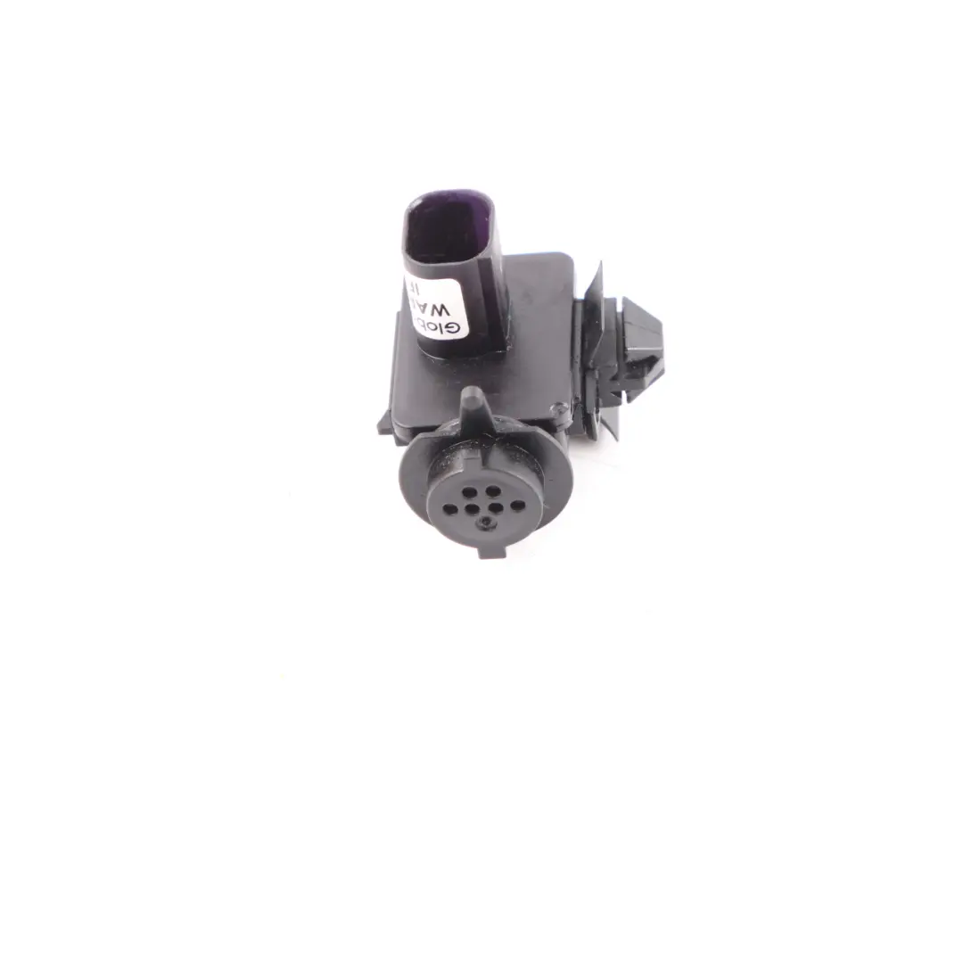 Quality AUC Sensor to BMW F01 F02 F07 F10 F11 F12 F13 X3 F25 X4 F26 Air with Part number 6822554 BMW F01 F02 F07 F10 F11 F12 F13 X3 F25 X4 F26 Air Quality AUC Sensor - SKU 6822554 - Part number 6822554