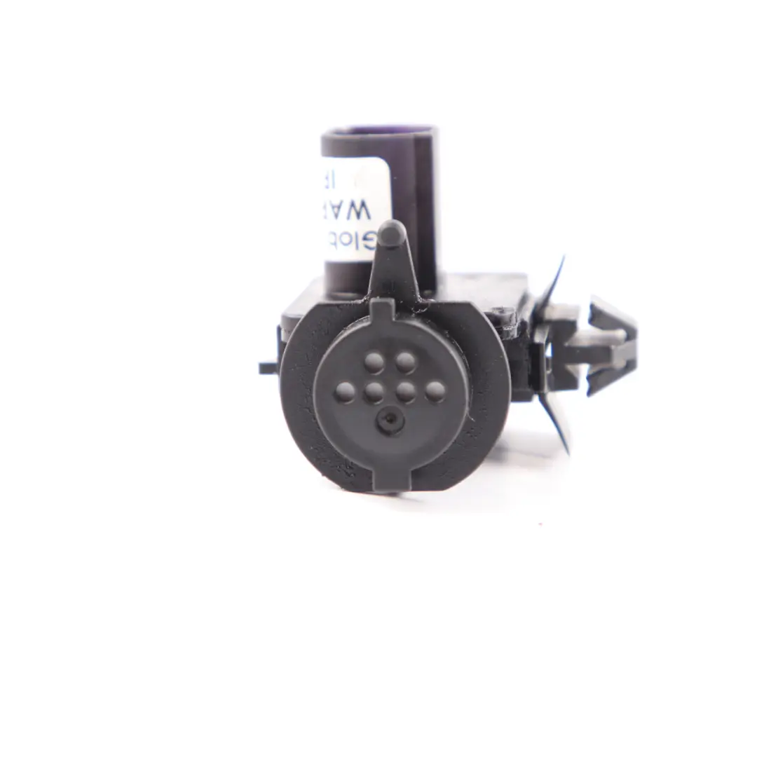 Quality AUC Sensor to BMW F01 F02 F07 F10 F11 F12 F13 X3 F25 X4 F26 Air with Part number 6822554 BMW F01 F02 F07 F10 F11 F12 F13 X3 F25 X4 F26 Air Quality AUC Sensor - SKU 6822554 - Part number 6822554