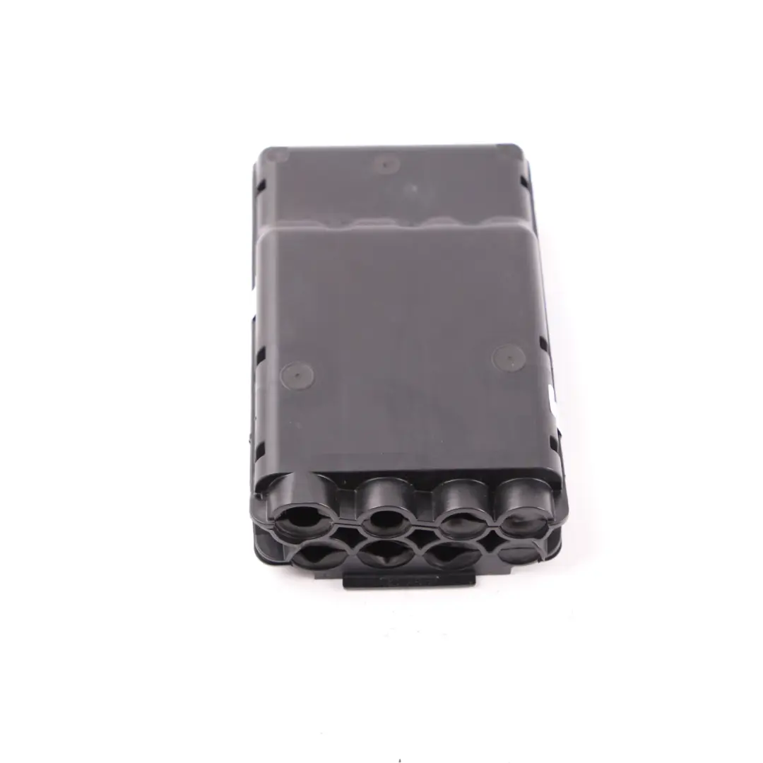 Holder B Distributor Junction Box Point 600W Fuse Control Unit to BMW F40 with Part number 6822571 BMW F40 Holder B Distributor Junction Box Point 600W Fuse Control Unit - SKU 6822571 - Part number 6822571