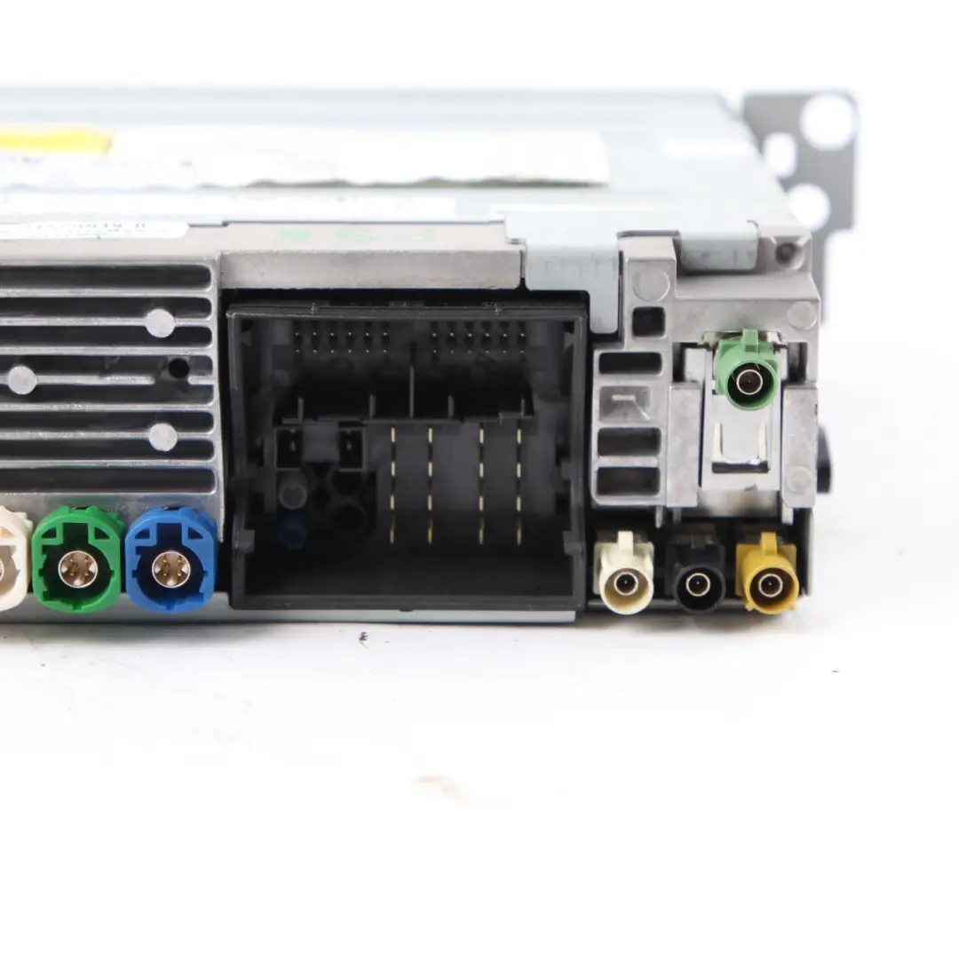 DAB Bluetooth Head Control Unit Module Basic to BMW F10 LCI F20 F21 F30 F31 with Part number 6822586 BMW F10 LCI F20 F21 F30 F31 DAB Bluetooth Head Control Unit Module Basic - SKU 6822586 - Part number 6822586