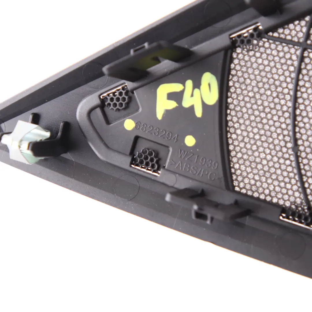 BMW F40 Tableau de Bord Panneau recouvrement haut parleur central Noir - SKU 6823294 - Numéro de pièce 6823294