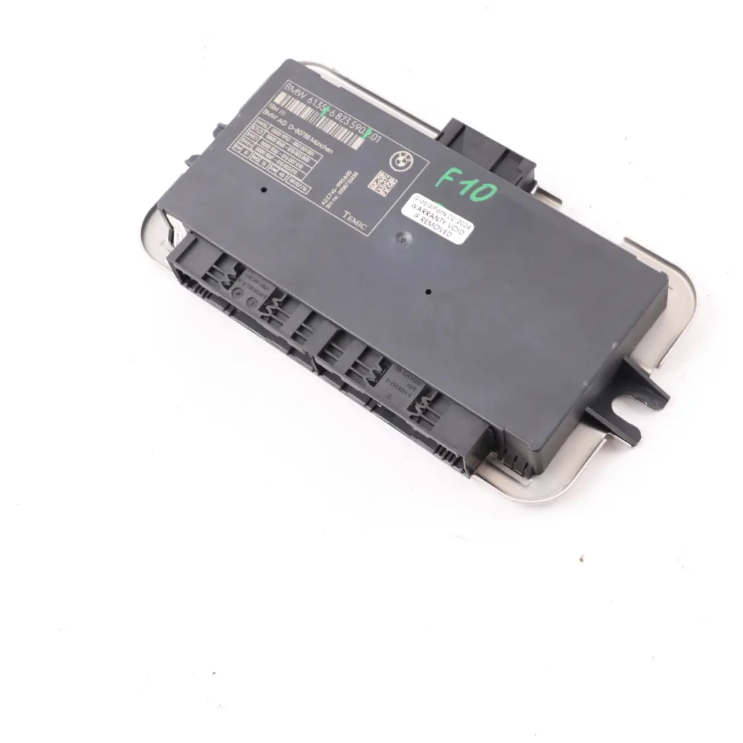 BMW F10 Footwell Luz Control Unit Módulo ECU FRM III - SKU 6823590 - Número de pieza 6823590