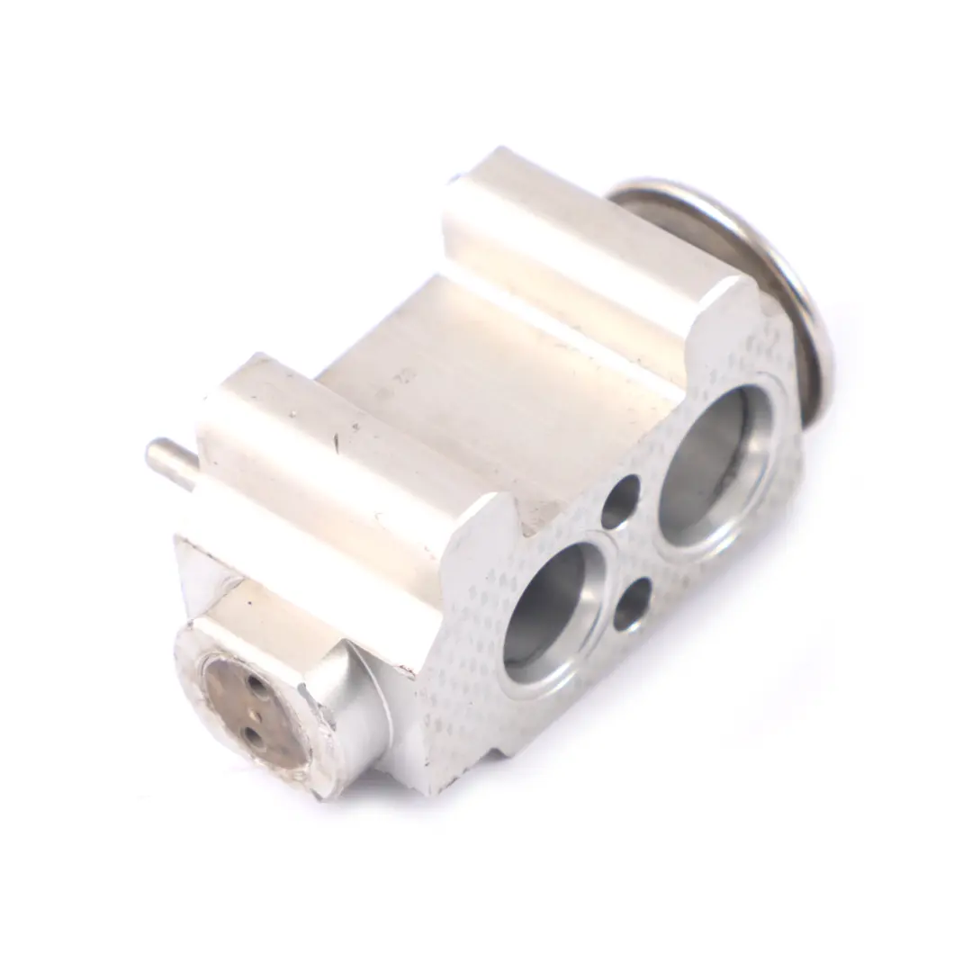 Conditioner Evaporator Expansion Valve to BMW X3 F25 X4 F26 Air with Part number 6823978 BMW X3 F25 X4 F26 Air Conditioner Evaporator Expansion Valve - SKU 6823978 - Part number 6823978