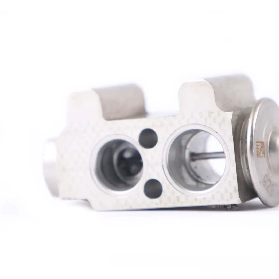 Klimaanlage Verdampfer Expansion Sventil für BMW X3 F25 X4 F26 mit Teilenummer 6823978 BMW X3 F25 X4 F26 Klimaanlage Verdampfer Expansion Sventil - SKU 6823978 - Teilenummer 6823978