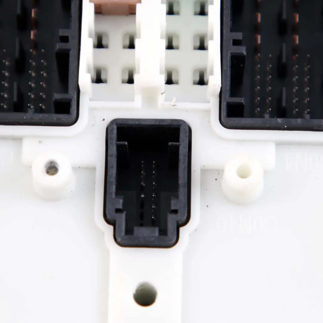 Unità Scatola Fusibili BMW F20 F22 F30 F32 Modulo Controllo ECU FEM per con numero di parte 6824386 Unità Scatola Fusibili BMW F20 F22 F30 F32 Modulo Controllo ECU FEM - SKU 6824386 - Numero di parte 6824386