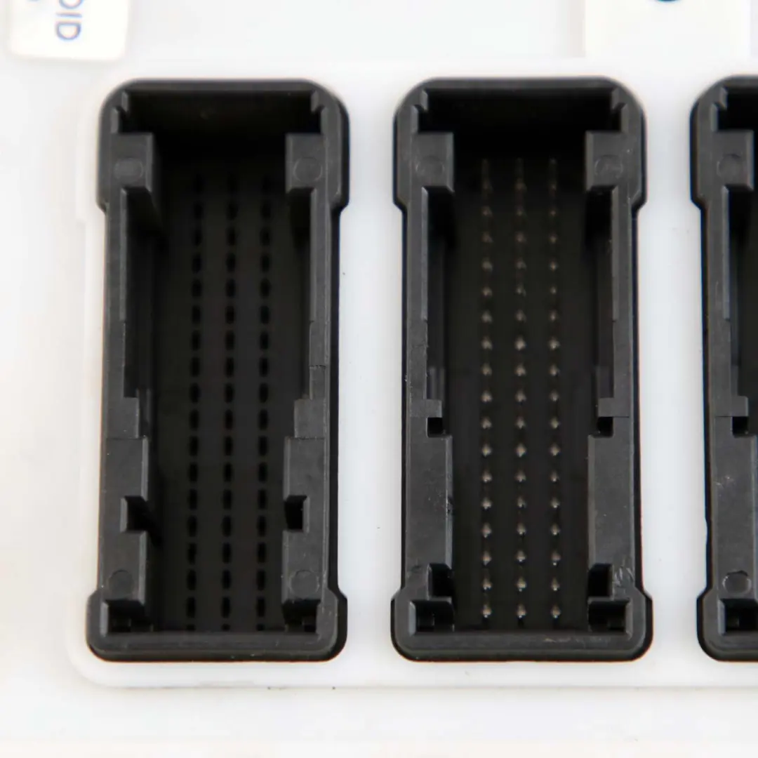 Fuse Box Unit BMW F20 F22 F30 F32 Module ECU Control FEM to with Part number 6824386 Fuse Box Unit BMW F20 F22 F30 F32 Module ECU Control FEM - SKU 6824386 - Part number 6824386