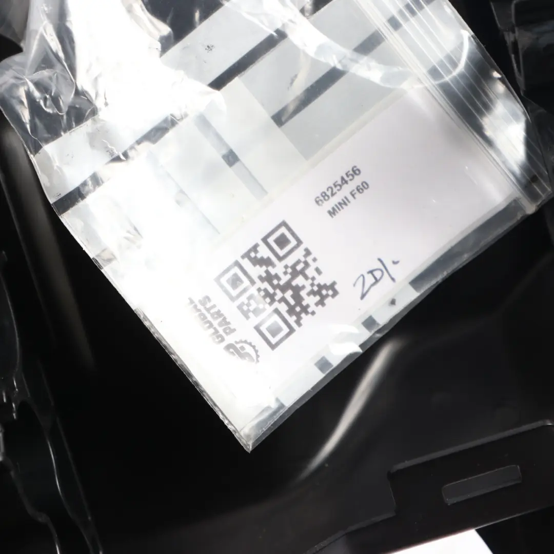 Wiring Holder BMW F45 Mini F60 Hybrid Electrical Cable Loom Cover to with Part number 6825456 Wiring Holder BMW F45 Mini F60 Hybrid Electrical Cable Loom Cover - SKU 6825456 - Part number 6825456