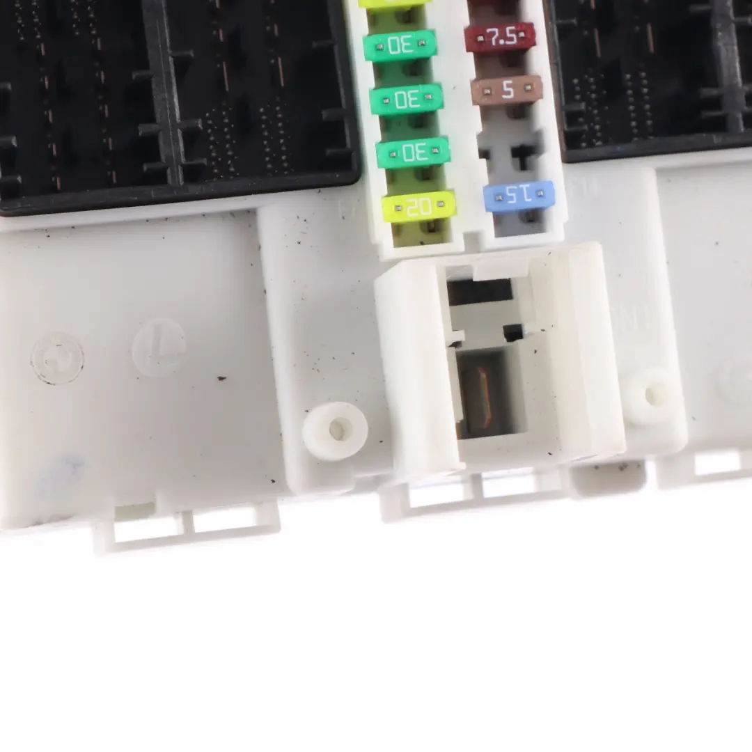 Body Domain Controller BDC Control Unit Module LR01 ECU to BMW F45 F46 with Part number 6825520 BMW F45 F46 Body Domain Controller BDC Control Unit Module LR01 ECU - SKU 6825520 - Part number 6825520