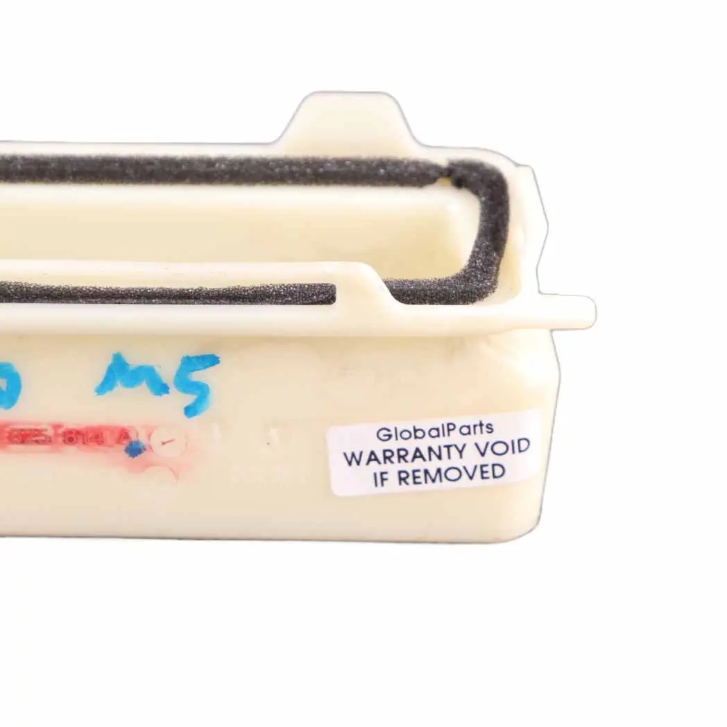 Fresh Air Duct Channel Adapter Section Rear Right O/S to BMW G30 G31 with Part number 6825814 BMW G30 G31 Fresh Air Duct Channel Adapter Section Rear Right O/S - SKU 6825814 - Part number 6825814