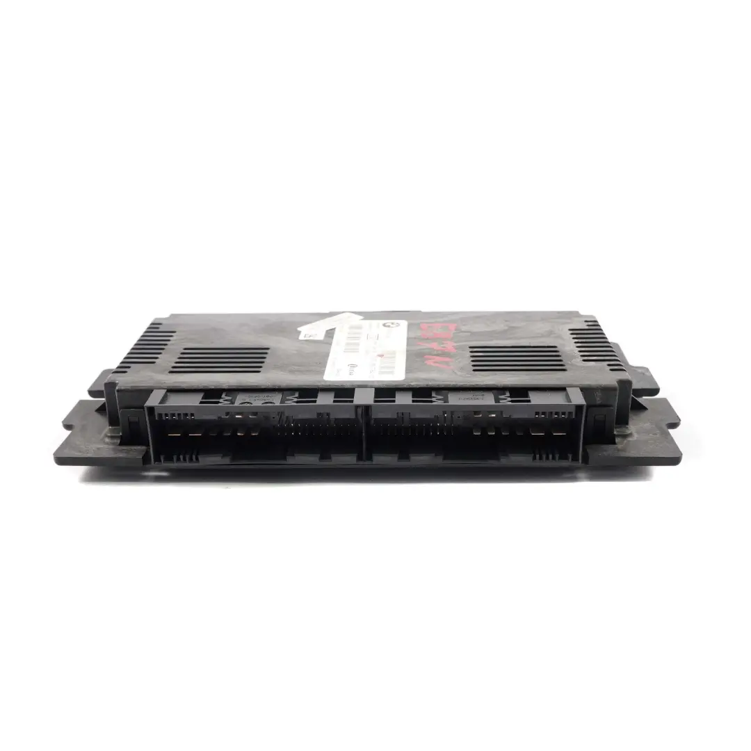 Moduł Sterownik Świateł ECU do BMW E87 LCI o numerze 6827064 BMW E87 LCI Moduł Sterownik Świateł ECU - SKU 6827064 - Numer Części 6827064
