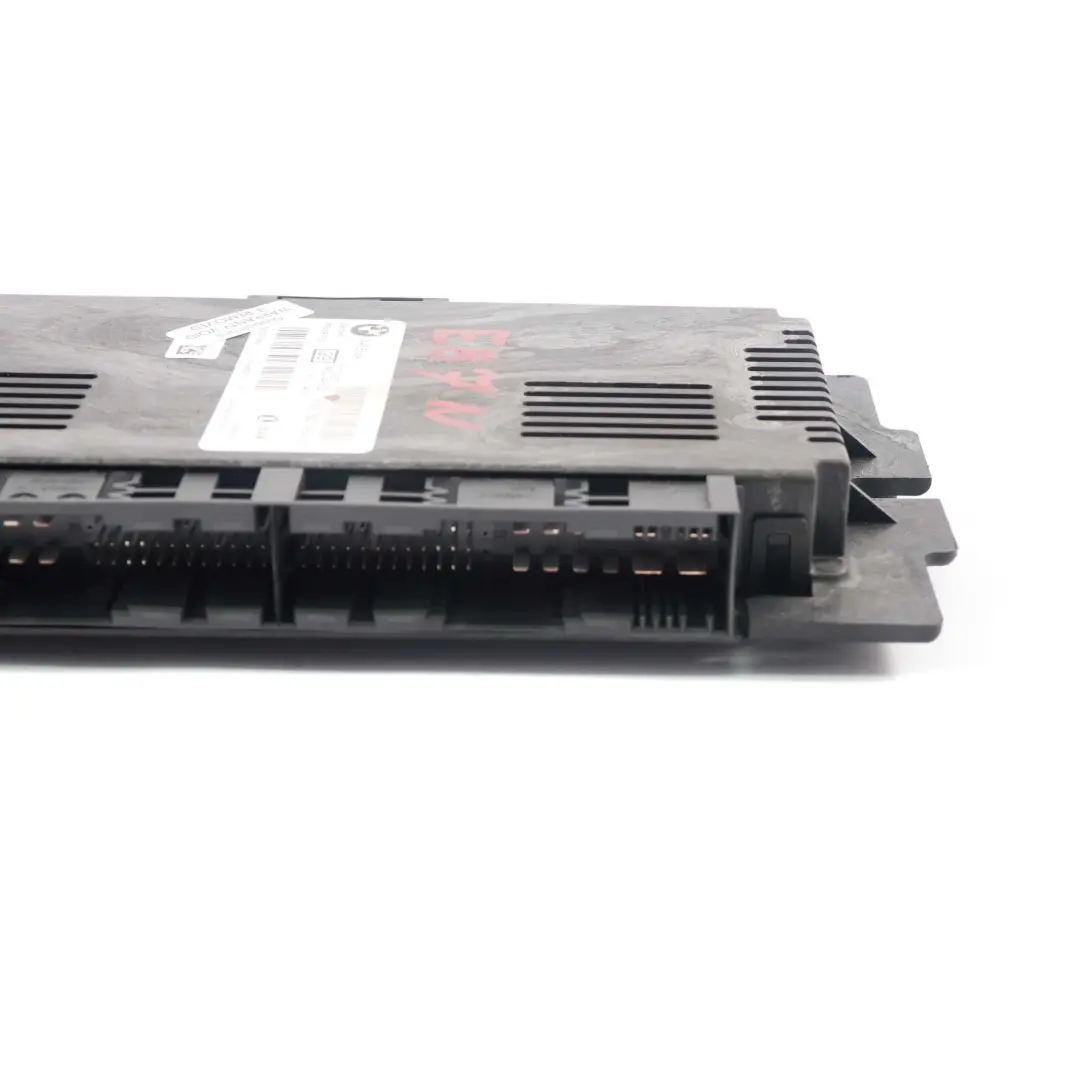 Moduł Sterownik Świateł ECU do BMW E87 LCI o numerze 6827064 BMW E87 LCI Moduł Sterownik Świateł ECU - SKU 6827064 - Numer Części 6827064