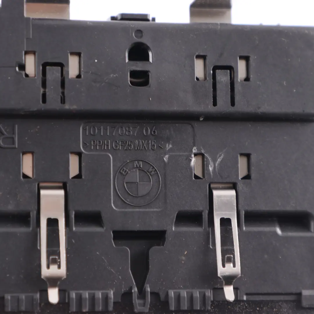 Vent Dashboard Ventilation Touch Sensor Right O/S Module to BMW G11 Air with Part number 6827330 BMW G11 Air Vent Dashboard Ventilation Touch Sensor Right O/S Module - SKU 6827330 - Part number 6827330