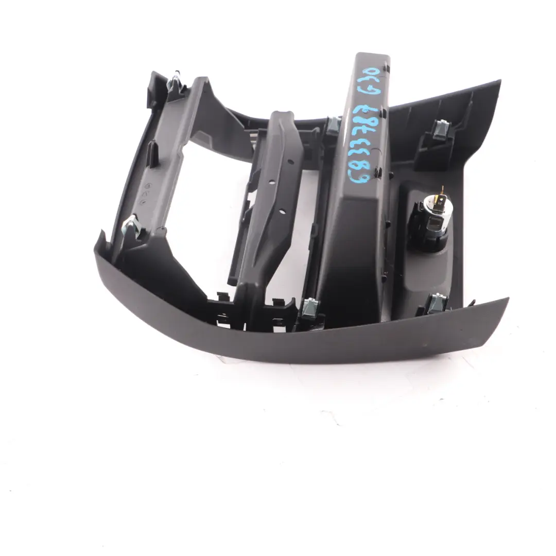 Consola Central Tapa Trasera Apoyabrazos Almacenaje 12V Enchufe Negro para BMW G30 con número de pieza 6833787 BMW G30 Consola Central Tapa Trasera Apoyabrazos Almacenaje 12V Enchufe Negro - SKU 6833787 - Número de pieza 6833787
