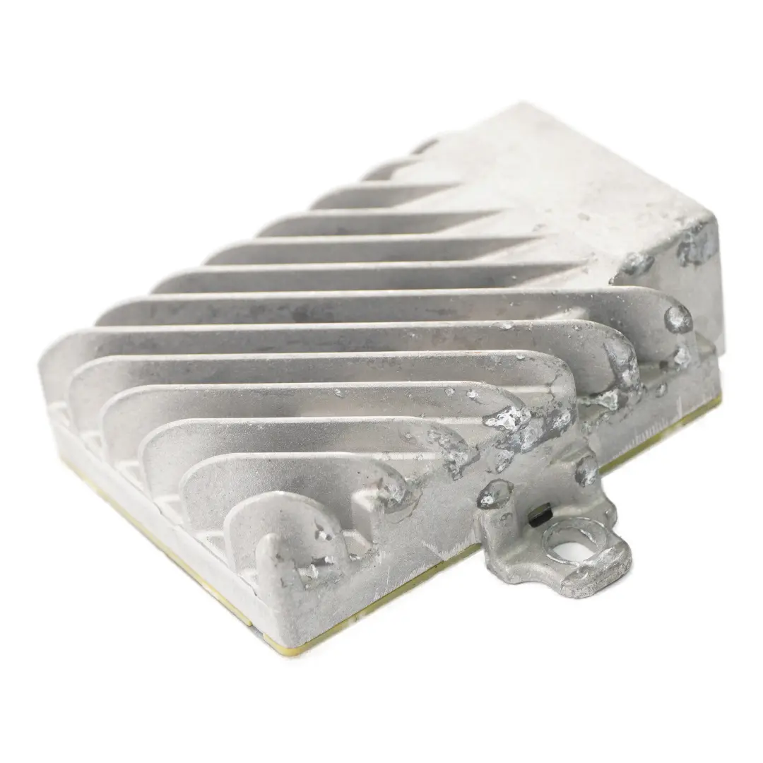 Amplificatore audio Harman Becker Active Sound Design System per BMW F87 F80 F82 con numero di parte 6834091 BMW F87 F80 F82 Amplificatore audio Harman Becker Active Sound Design System - SKU 6834091 - Numero di parte 6834091