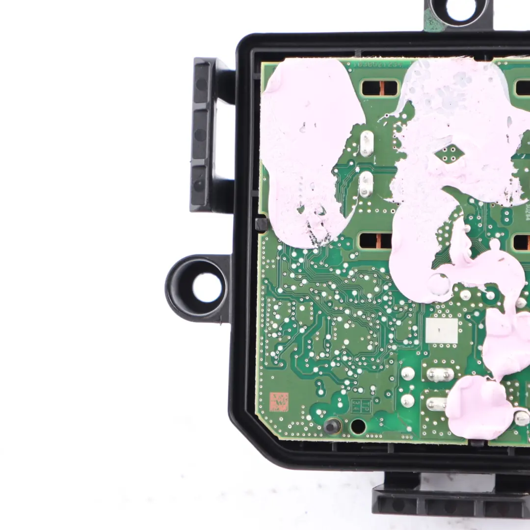 riscaldatore BMW F90 M5 F91 M8 G11 G30 Unità controllo ventola motore per con numero di parte 6836882 riscaldatore BMW F90 M5 F91 M8 G11 G30 Unità controllo ventola motore - SKU 6836882-1 - Numero di parte 6836882