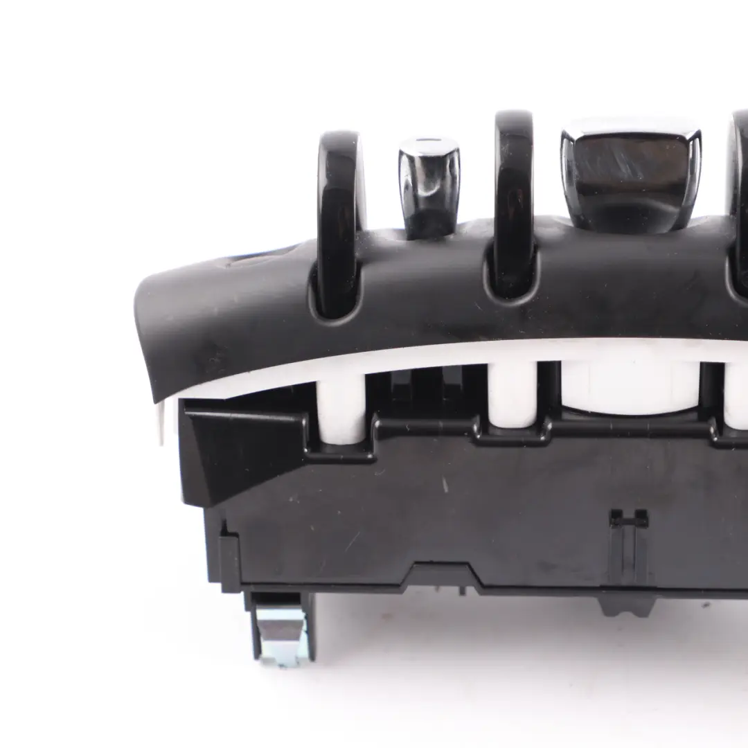 Pannello interruttore console centrale Avvio motore Start Stop per Mini F60 con numero di parte 6838210 Mini F60 Pannello interruttore console centrale Avvio motore Start Stop - SKU 6838210 - Numero di parte 6838210