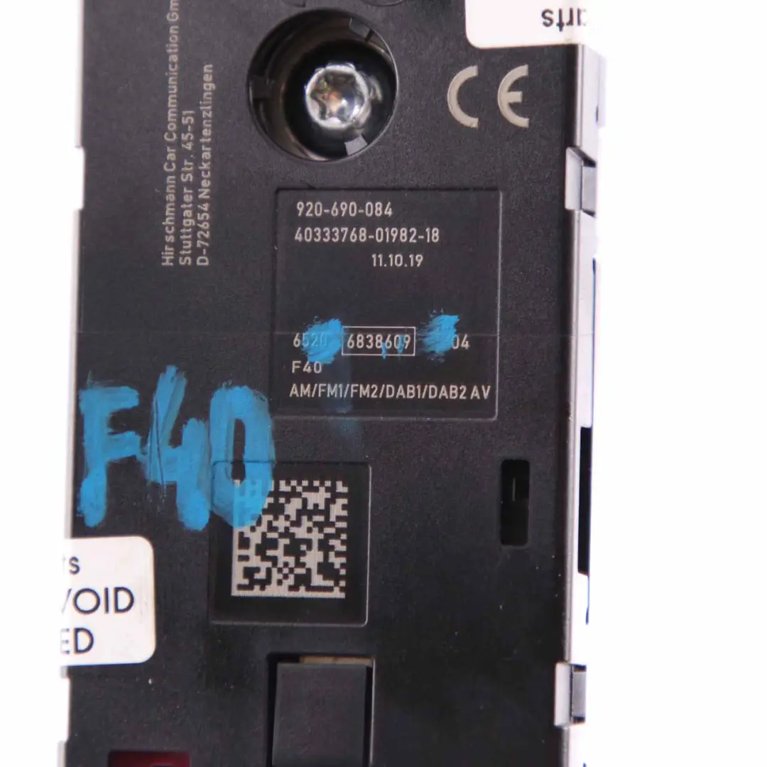 Amplificatore antenna BMW F40 Unità controllo della diversità Aeral FM per con numero di parte 6838609 Amplificatore antenna BMW F40 Unità controllo della diversità Aeral FM - SKU 6838609 - Numero di parte 6838609