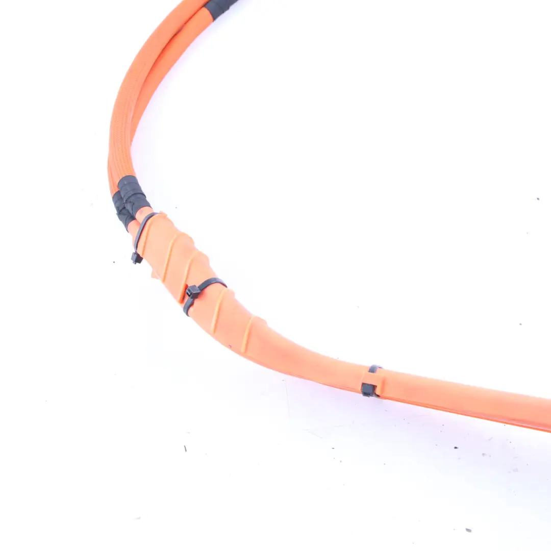 Faisceau de câbles de batterie haute tension pour BMW i3 I01 à propos du numéro de pièce 6840449 BMW i3 I01 Faisceau de câbles de batterie haute tension - SKU 6840449 - Numéro de pièce 6840449