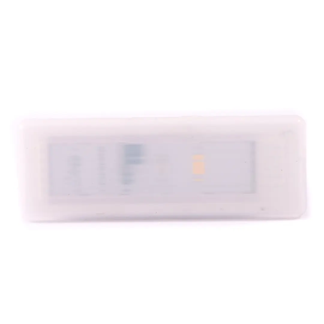 Lampka LED Oświetlenie Wnętrza Bagażnika do BMW X3 G01 X5 F15 G12 G30 o numerze 6842287 BMW X3 G01 X5 F15 G12 G30 Lampka LED Oświetlenie Wnętrza Bagażnika - SKU 6842287 - Numer Części 6842287