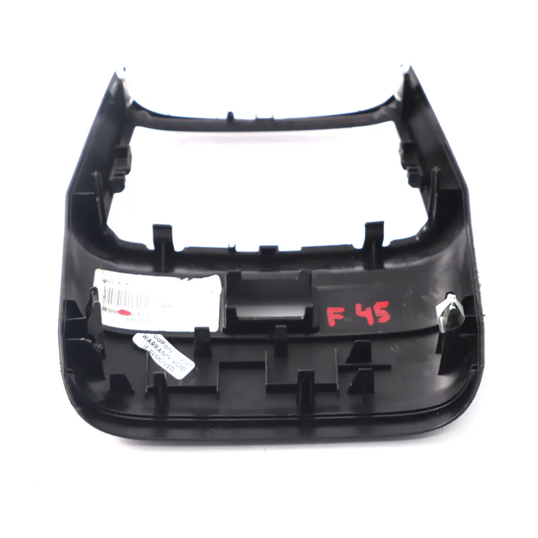 Consola Central Apoyabrazos Trasero Panel Cubierta Negro para BMW F45 F46 con número de pieza 6842321 BMW F45 F46 Consola Central Apoyabrazos Trasero Panel Cubierta Negro - SKU 6842321 - Número de pieza 6842321