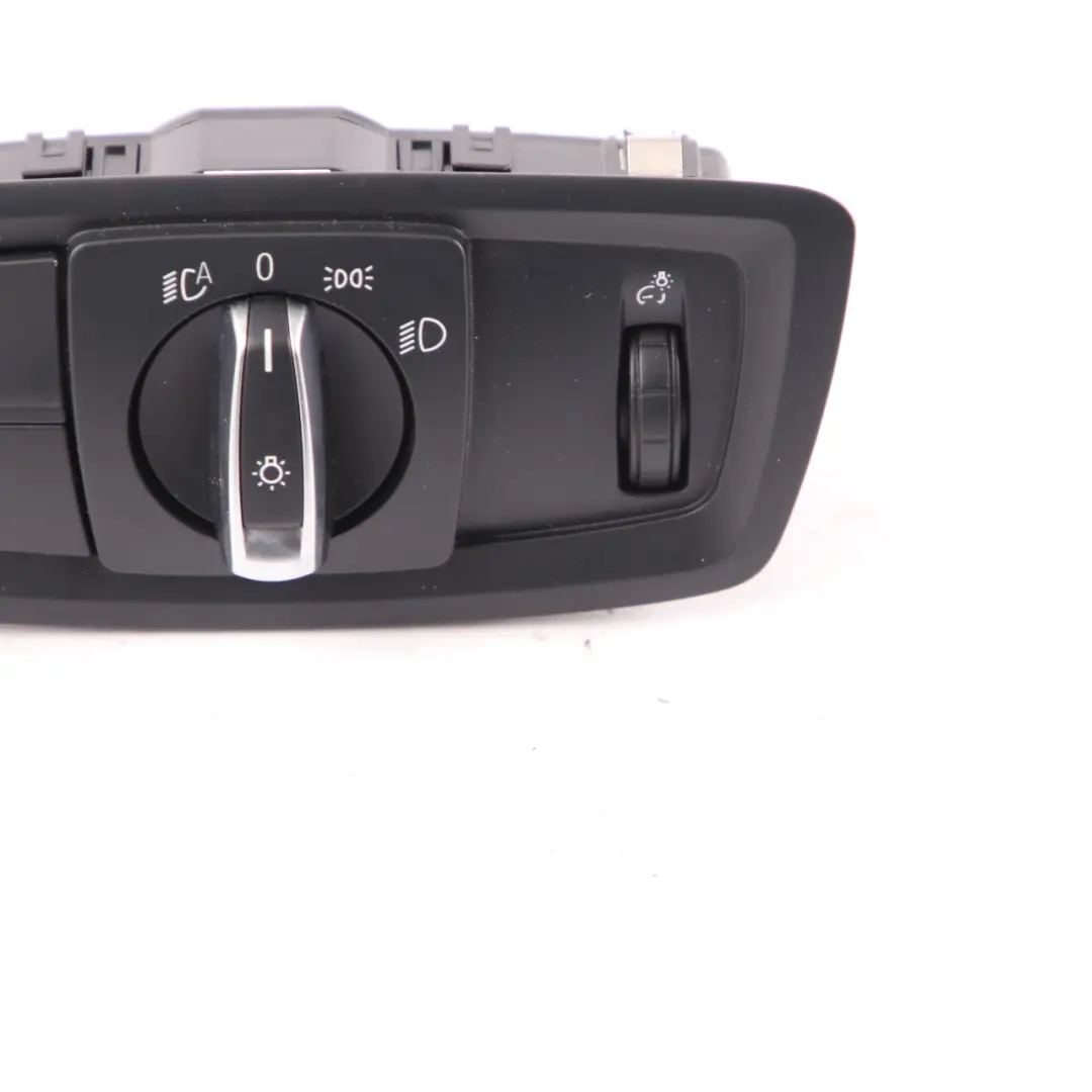 Interruttore Luce Unità Di Controllo Elemento Faro per BMW F20 F21 F22 LCI con numero di parte 6847520 BMW F20 F21 F22 LCI Interruttore Luce Unità Di Controllo Elemento Faro - SKU 6847520 - Numero di parte 6847520