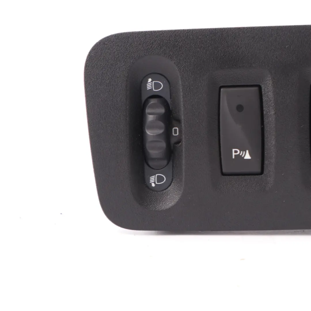 Headlight Height Level Adjuster Switch Control Panel to Renault Master 3 with Part number 684950001R Renault Master 3 Headlight Height Level Adjuster Switch Control Panel - SKU 684950001R - Part number 684950001R