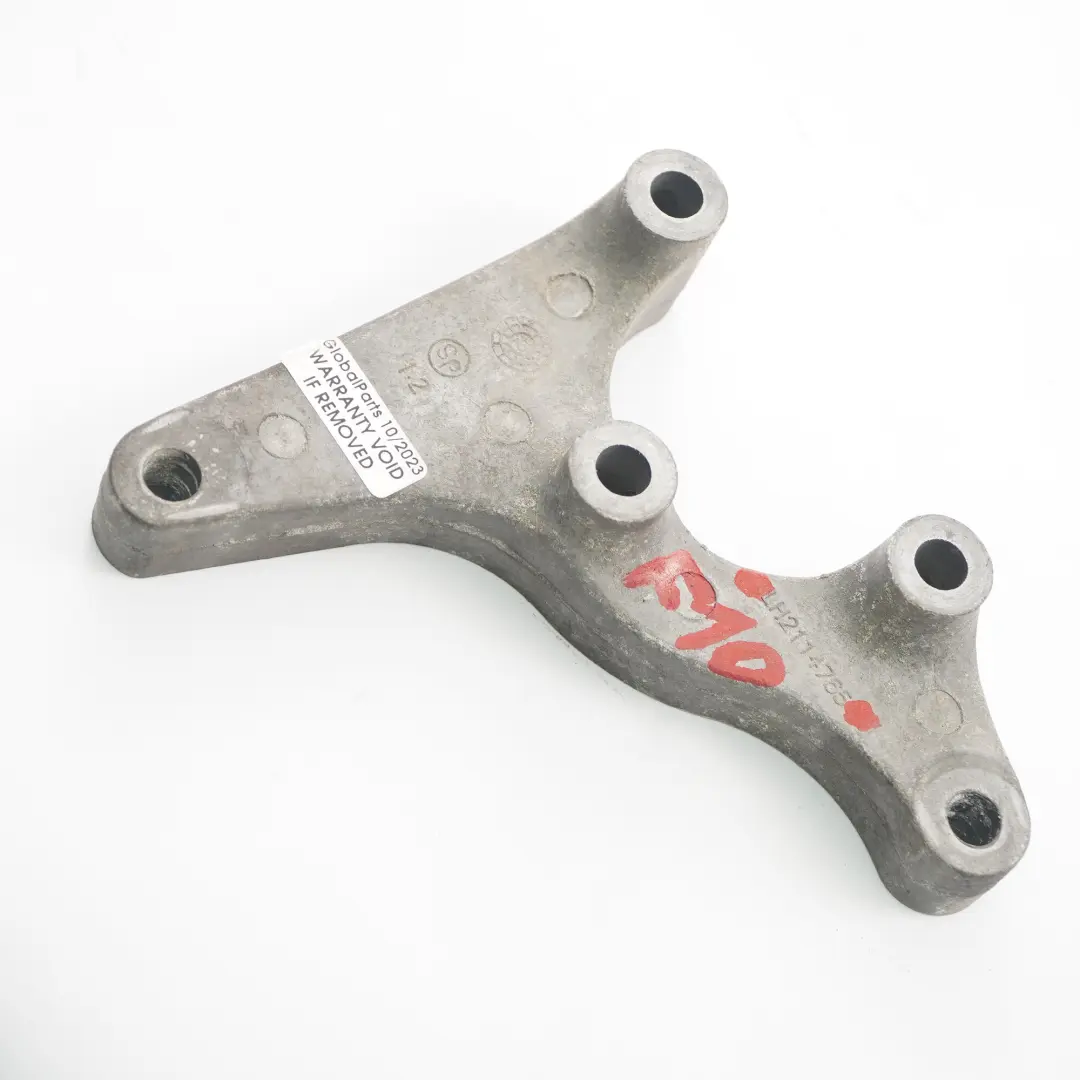 N57 N57S Supporto pompa servosterzo 2114765 per BMW F10 F11 con numero di parte 6850591 BMW F10 F11 N57 N57S Supporto pompa servosterzo 2114765 - SKU 6850591-1 - Numero di parte 6850591