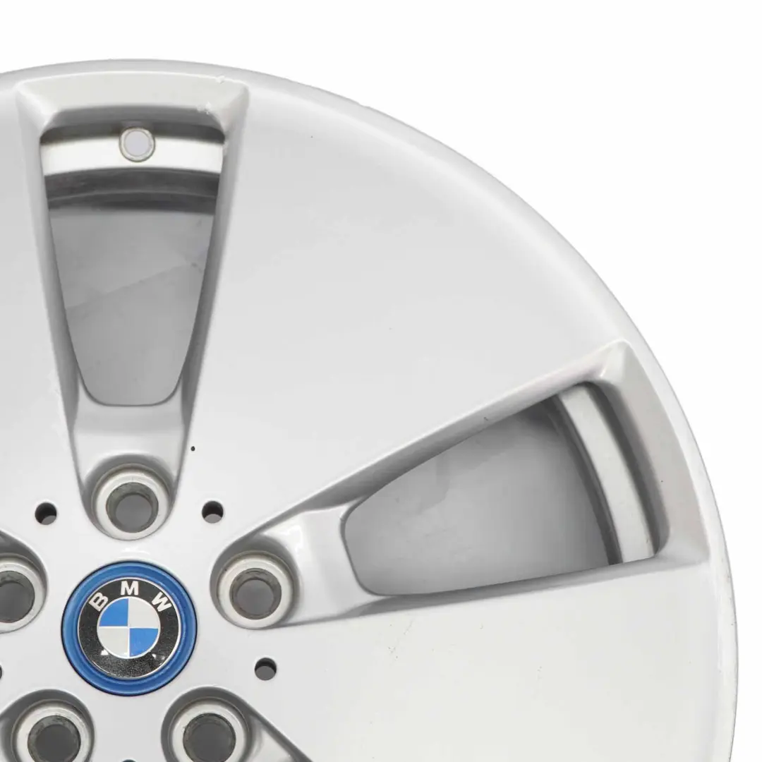 Cerchio in lega forgiato 19" Silver Star Spoke 427 ET:43 5J per BMW i3 I01 con numero di parte 6852053 BMW i3 I01 Cerchio in lega forgiato 19" Silver Star Spoke 427 ET:43 5J - SKU 6852053-1 - Numero di parte 6852053