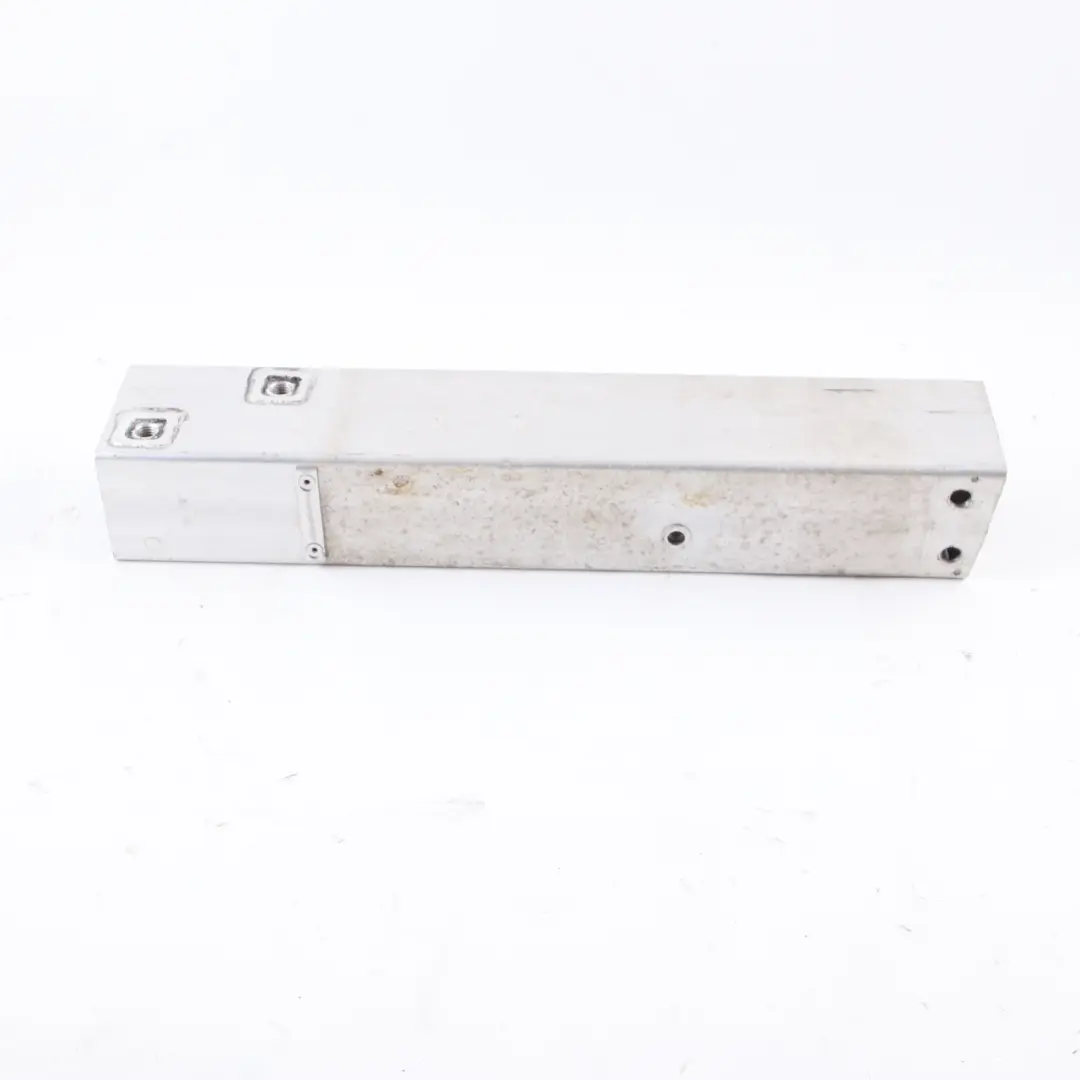 Rinforzo paraurti posteriore destro barra d'urto posteriore destra per BMW i3 I01 con numero di parte 6852704 BMW i3 I01 Rinforzo paraurti posteriore destro barra d'urto posteriore destra - SKU 6852704 - Numero di parte 6852704