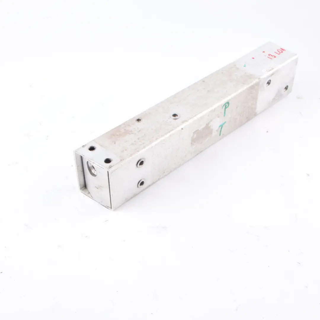 BMW i3 I01 Bumper Reinforcement Rear Right O/S Crash Bar Carrier - SKU 6852704 - Part number 6852704