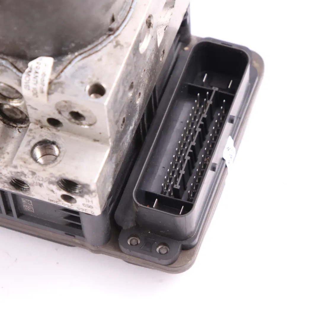 Pompa DSC Modulo Unità Idraulica 6854704 per BMW X5 E70 X6 E71 con numero di parte 6854702 BMW X5 E70 X6 E71 Pompa DSC Modulo Unità Idraulica 6854704 - SKU 6854702 - Numero di parte 6854702