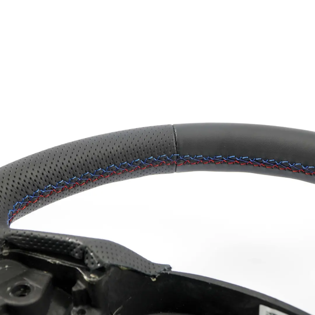 NUEVO Cuero M-Sport Look Volante para BMW 2 F20 F21 F22 F30 F31 con número de pieza 6854753 BMW 2 F20 F21 F22 F30 F31 NUEVO Cuero M-Sport Look Volante - SKU 6854753-1 - Número de pieza 6854753