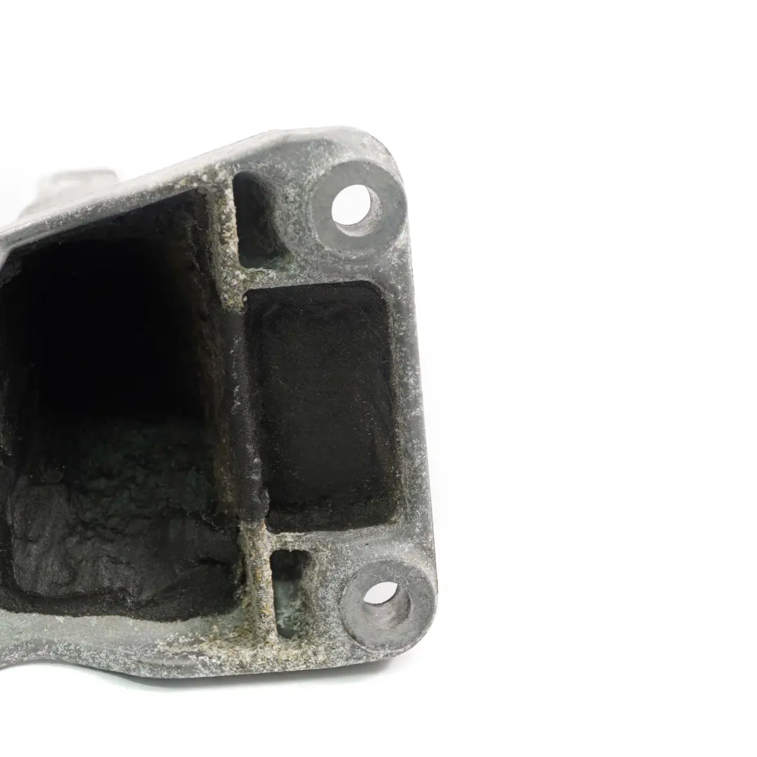 Łapa Wspornik Mocowanie Silnika Prawe N47N Diesel do BMW F20 F30 o numerze 6855822 BMW F20 F30 Łapa Wspornik Mocowanie Silnika Prawe N47N Diesel - SKU 6855822 - Numer Części 6855822