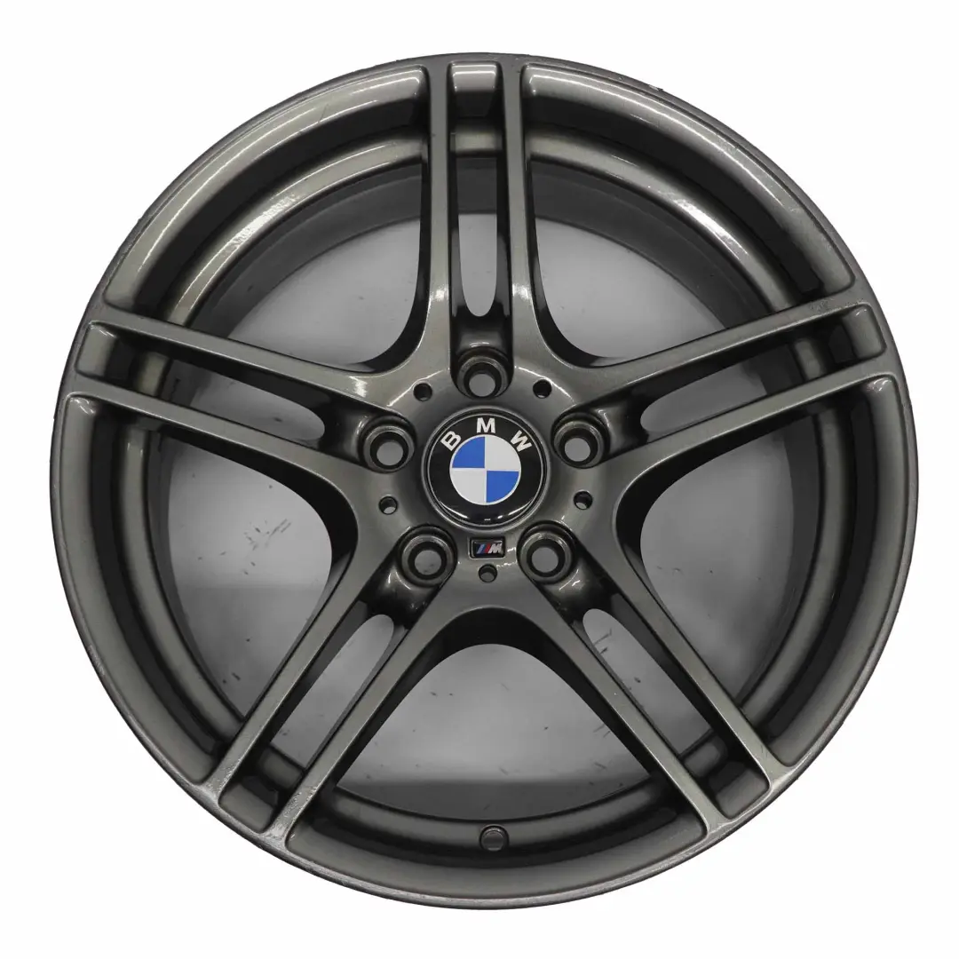 Cerchio posteriore lega M doppie razze 313M 18" 8,5J ET:52 per BMW E81 E87 con numero di parte 6856667 BMW E81 E87 Cerchio posteriore lega M doppie razze 313M 18" 8,5J ET:52 - SKU 6856667-1 - Numero di parte 6856667
