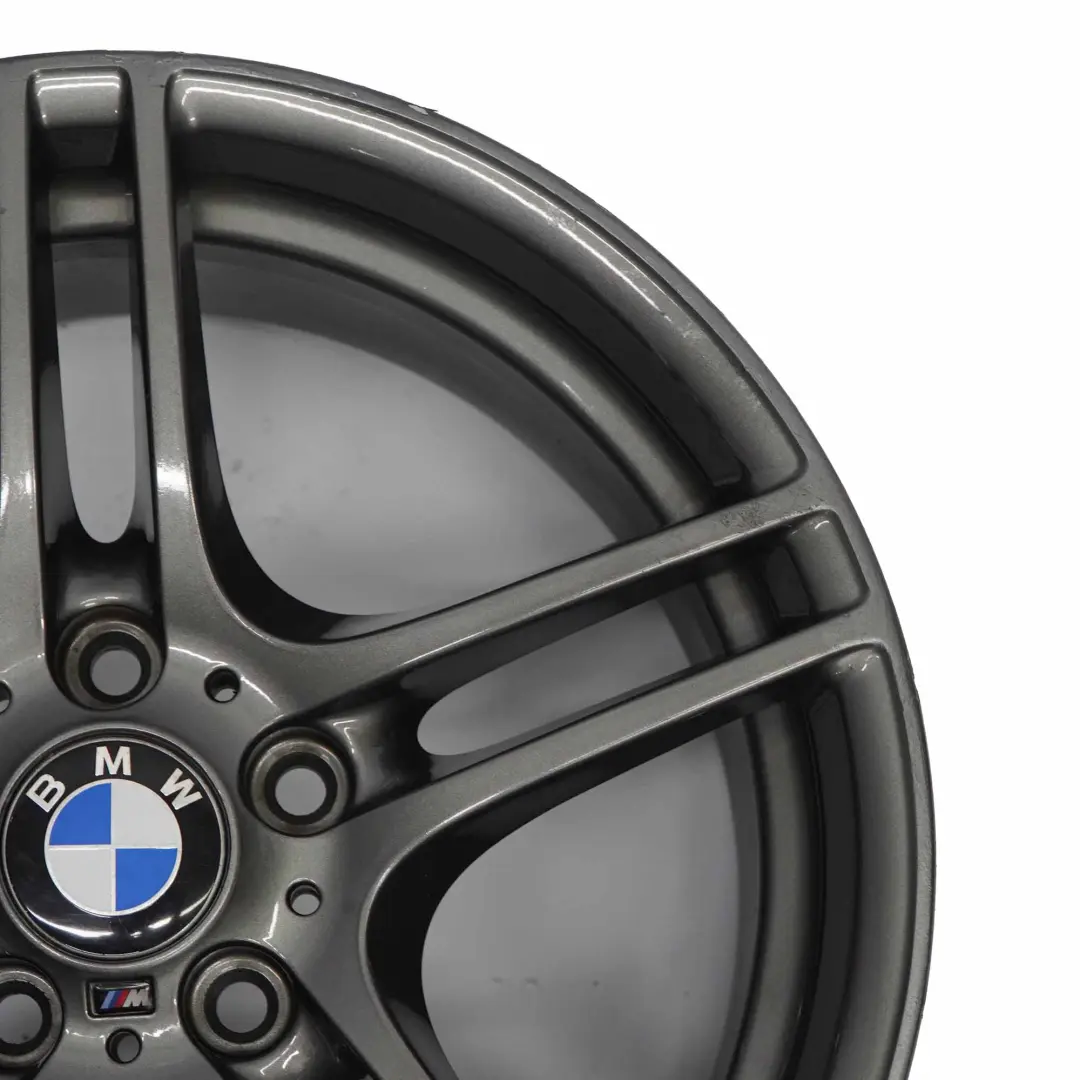 Cerchio posteriore lega M doppie razze 313M 18" 8,5J ET:52 per BMW E81 E87 con numero di parte 6856667 BMW E81 E87 Cerchio posteriore lega M doppie razze 313M 18" 8,5J ET:52 - SKU 6856667-1 - Numero di parte 6856667