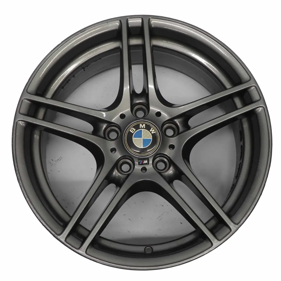 Cerchio posteriore lega M doppie razze 313M 18" 8,5J ET:52 per BMW E81 E87 con numero di parte 6856667 BMW E81 E87 Cerchio posteriore lega M doppie razze 313M 18" 8,5J ET:52 - SKU 6856667-2 - Numero di parte 6856667