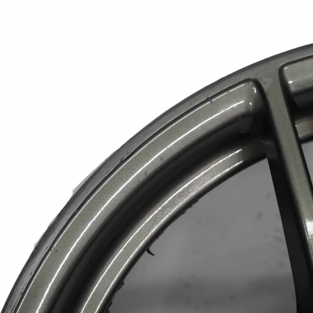 Cerchio posteriore lega M doppie razze 313M 18" 8,5J ET:52 per BMW E81 E87 con numero di parte 6856667 BMW E81 E87 Cerchio posteriore lega M doppie razze 313M 18" 8,5J ET:52 - SKU 6856667-2 - Numero di parte 6856667