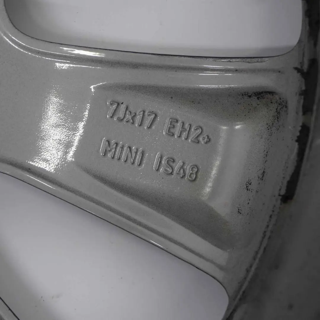 Grigio Cerchio in lega 17" 7J ET:48 Raggi Conici 121 per Mini R55 R56 R57 con numero di parte 6857070 Mini R55 R56 R57 Grigio Cerchio in lega 17" 7J ET:48 Raggi Conici 121 - SKU 6857070-2 - Numero di parte 6857070