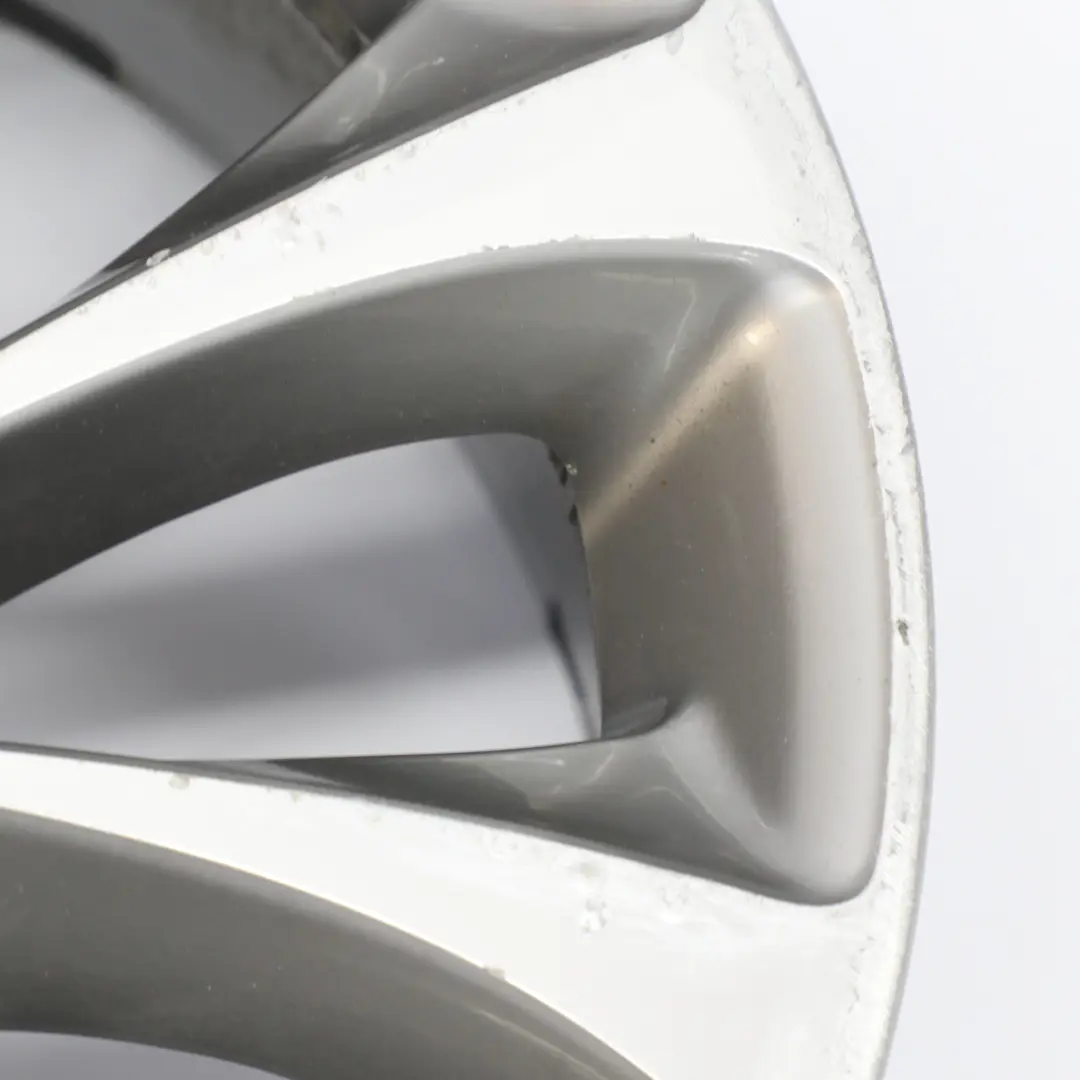 Cerchio in lega leggera Turbine Styling 452 8J 18" ET:30 per BMW F10 F12 con numero di parte 6857665 BMW F10 F12 Cerchio in lega leggera Turbine Styling 452 8J 18" ET:30 - SKU 6857665-2 - Numero di parte 6857665