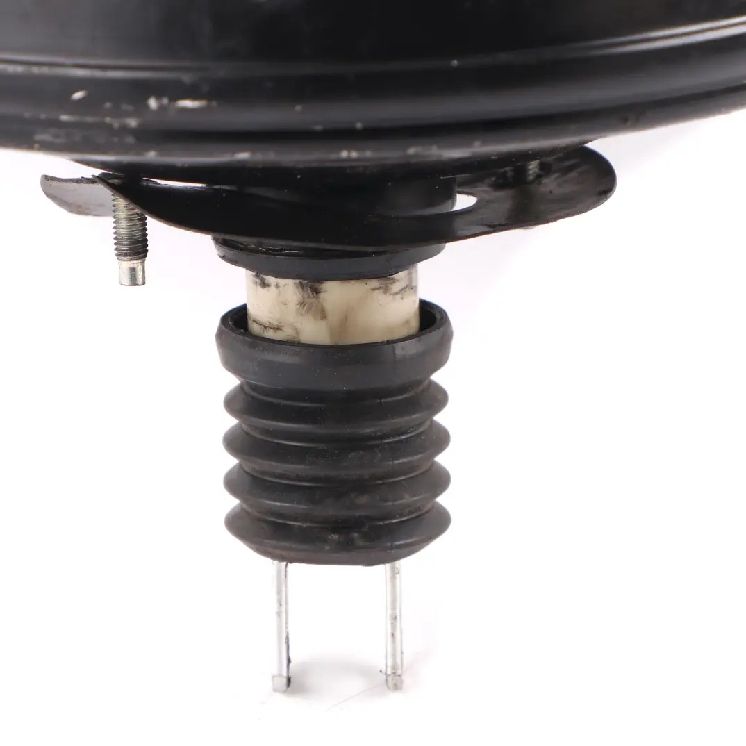 Brake Booster BMW F46 Servo Brake Master Cylinder Expansion Tank to with Part number 6873430 Brake Booster BMW F46 Servo Brake Master Cylinder Expansion Tank - SKU 6857914 - Part number 6873430