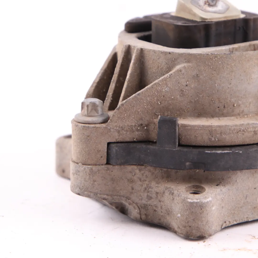 Mount BMW F20 F30 F31 LCI B48 Support Left N/S Mounting Petrol to Engine with Part number 6859413 Engine Mount BMW F20 F30 F31 LCI B48 Support Left N/S Mounting Petrol - SKU 6859413 - Part number 6859413