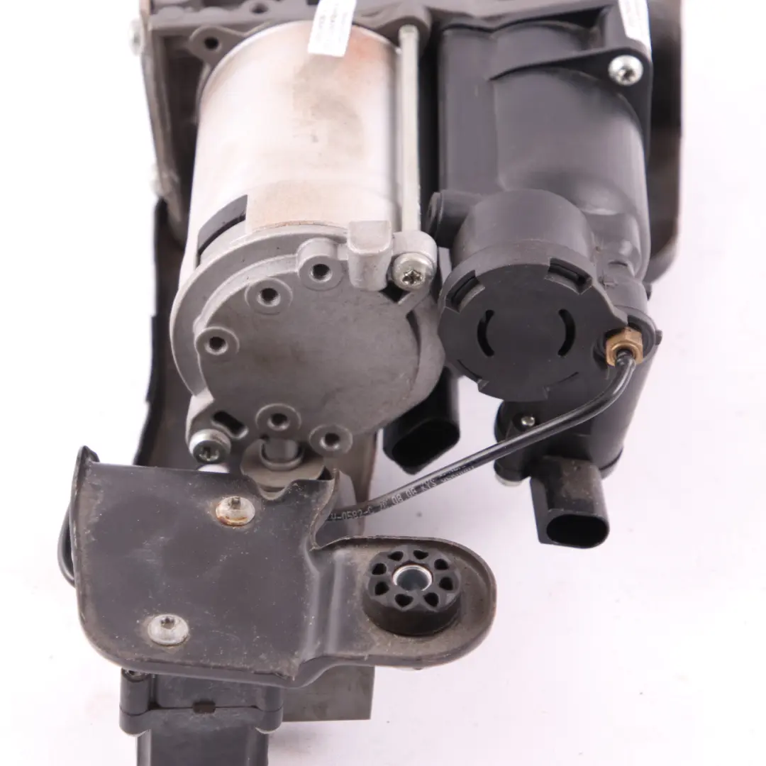 Air Supply Compressor BMW X5 X6 E70 E71 Air Suspension Pump Unit 6785506 - SKU 6859714 - Part number 6859714