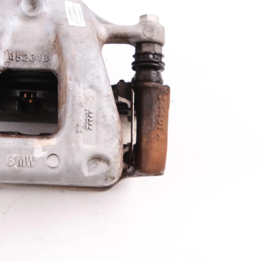 Pinza Freno Anteriore Sinistra Freno Alloggiamento Vettore 54/20/280 per BMW i3 I01 con numero di parte 6860269 BMW i3 I01 Pinza Freno Anteriore Sinistra Freno Alloggiamento Vettore 54/20/280 - SKU 6860269 - Numero di parte 6860269