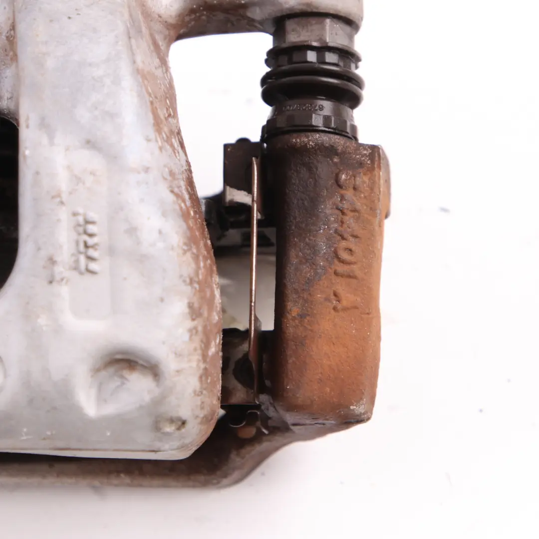 Brake Caliper Front Left Brake Unit Housing Carrier 54/20/280 to BMW i3 I01 with Part number 6860269 BMW i3 I01 Brake Caliper Front Left Brake Unit Housing Carrier 54/20/280 - SKU 6860269 - Part number 6860269